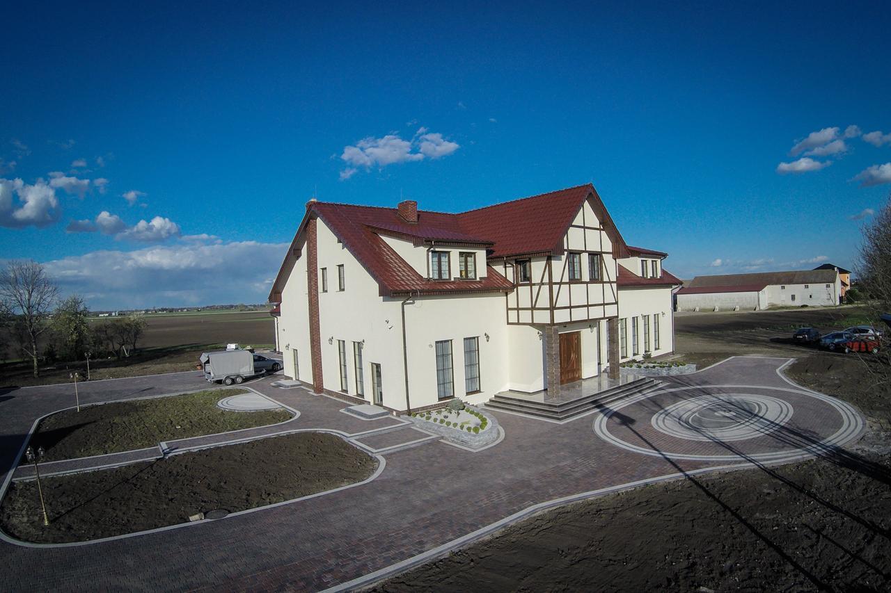 Gosciniec Pod Mlynem Hotel Inowroclaw Exterior photo